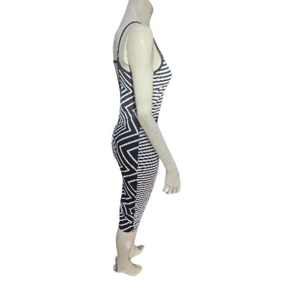 Chic Spaghetti Strap Black and White Geometric Dress - Picture 3 of 9